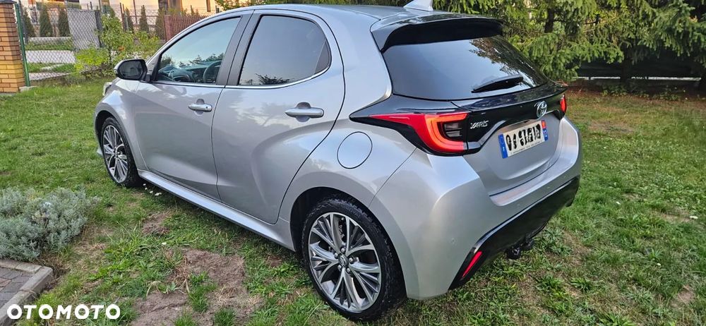 Toyota Yaris Hybrid 1.5 Executive - 1