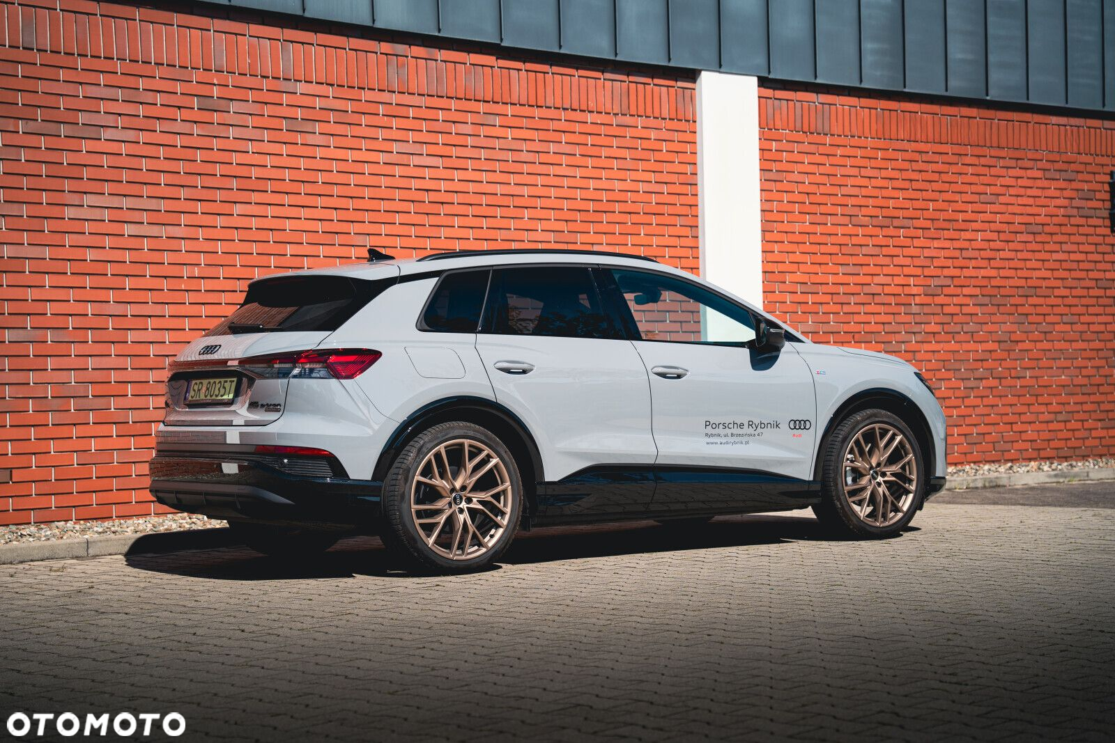 Audi Q4 e-tron - 4