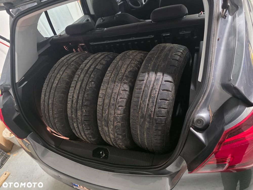 Opel Corsa 1.4 Enjoy - 16