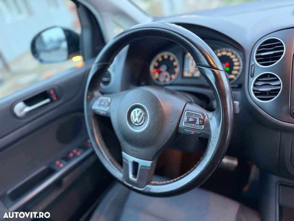 Volkswagen Golf Plus 1.4 TSI DSG Style - 23