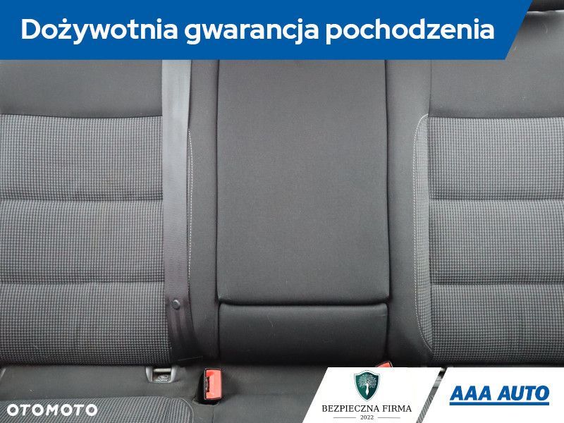 Volkswagen Golf - 12