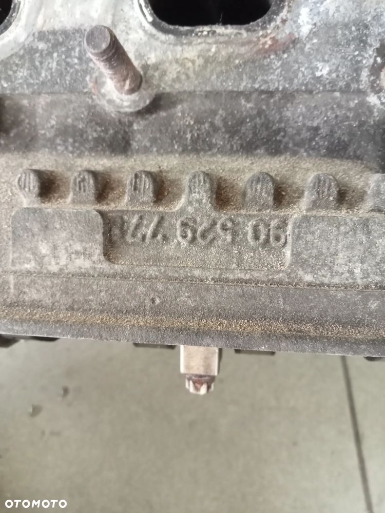 głowica corsa astra 1,2 1.4 16v 90529778 po regeneracji - 3