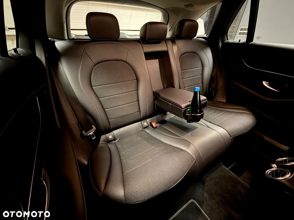 Mercedes-Benz GLC 200 d - 24