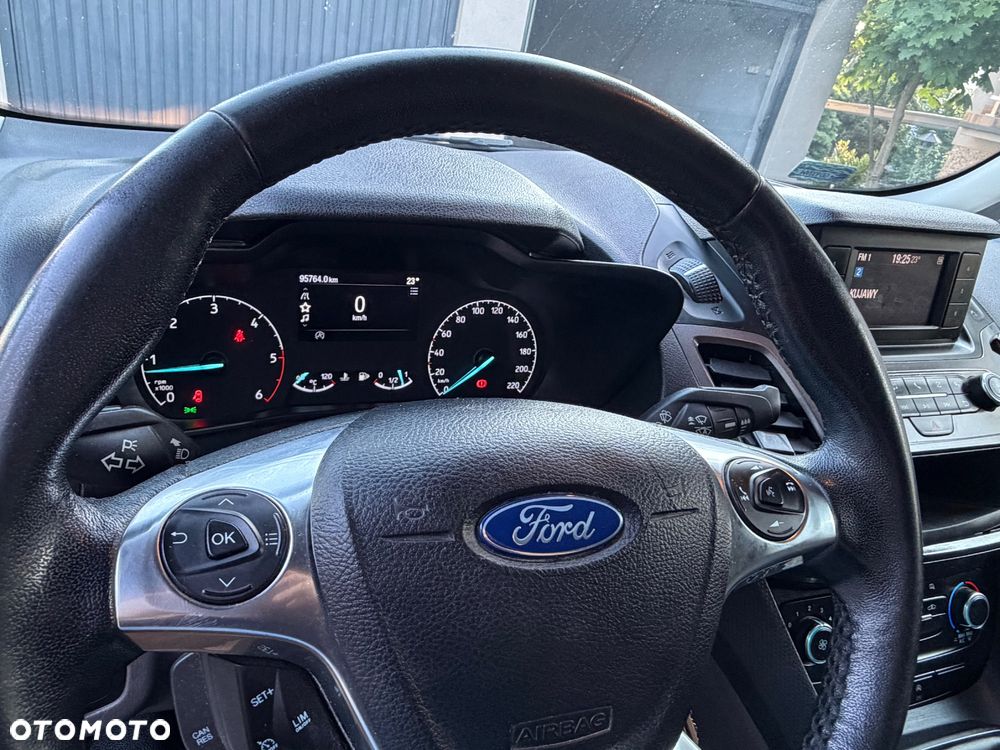 Ford Transit Connect - 12