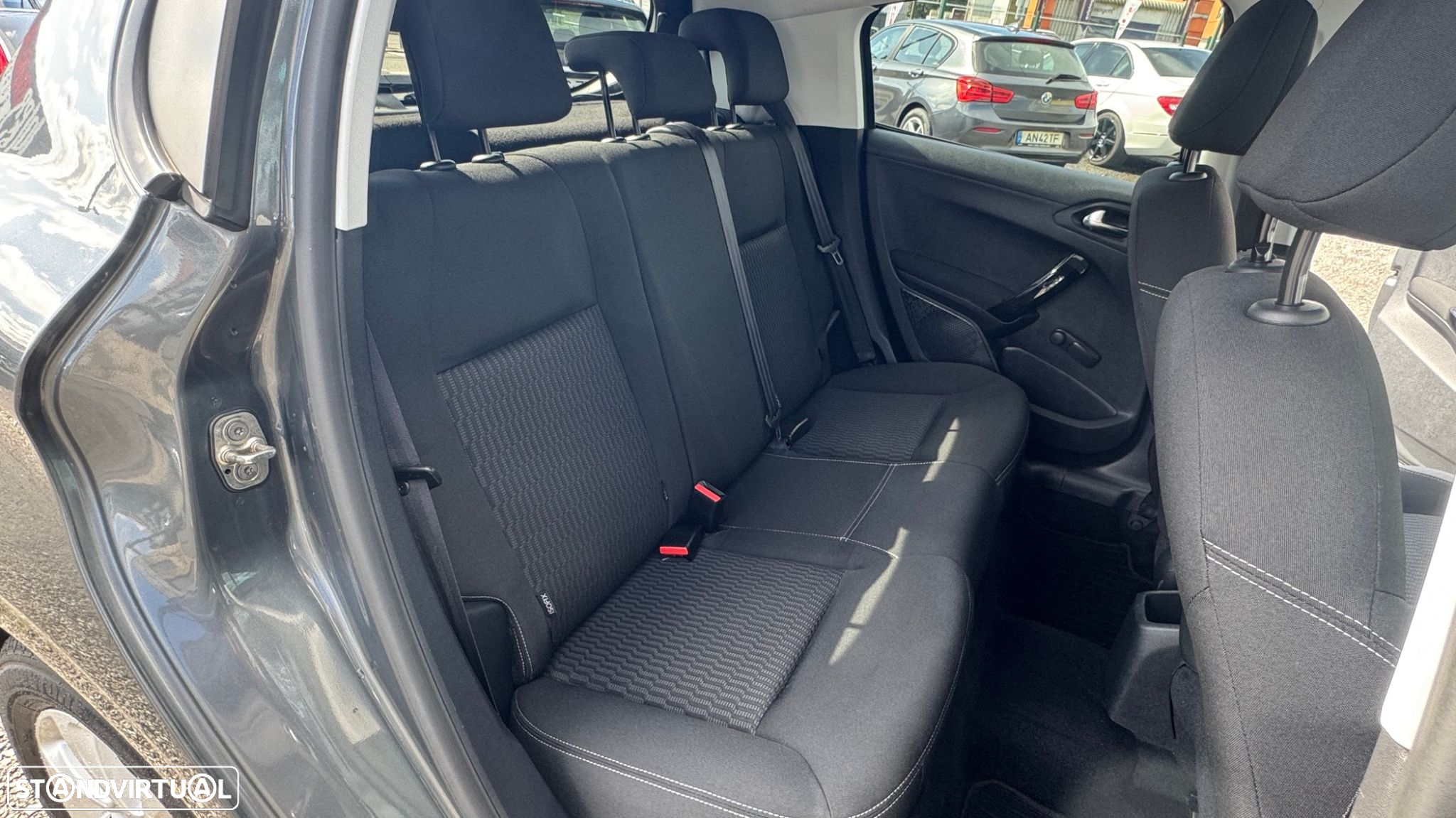 Peugeot 208 1.4 HDi Allure - 17