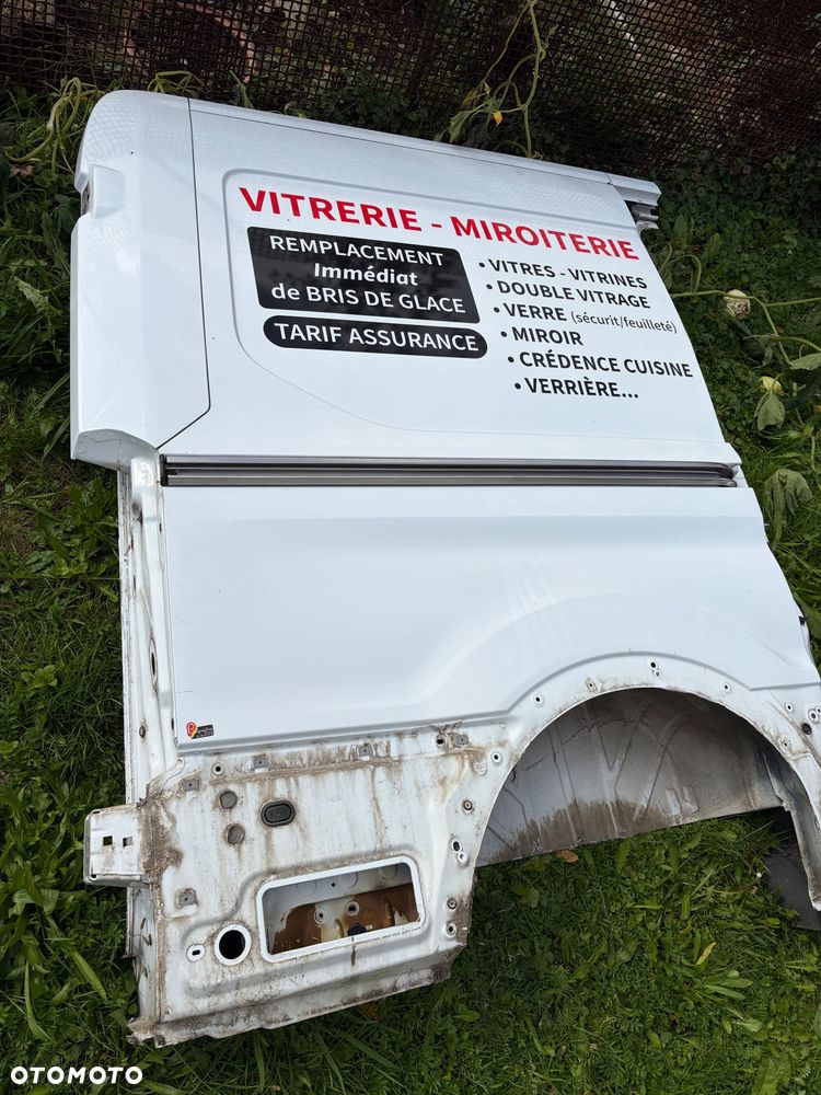 Bok Prawy Błotnik Ford Transit MK8 L2 H2 - 2