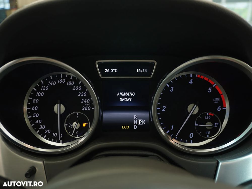 Mercedes-Benz ML 350 BlueTEC 4MATIC Aut - 27