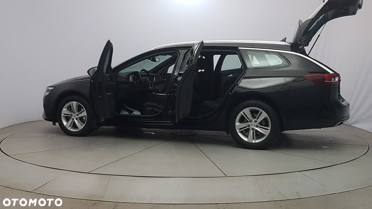 Opel Insignia - 11