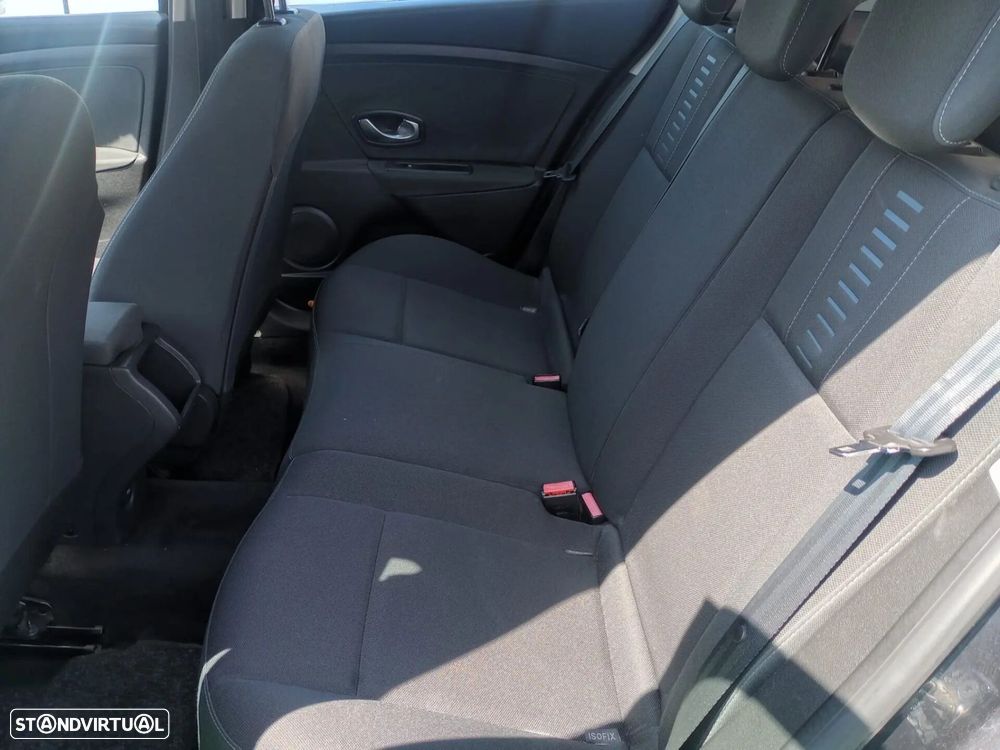 Renault Mégane 1.5 dCi Dynamique - 13