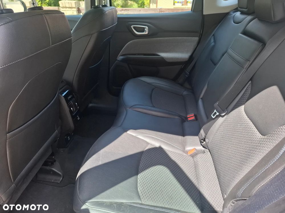 Jeep Compass 1.3 T4 PHEV 4xe Longitude S&S - 9