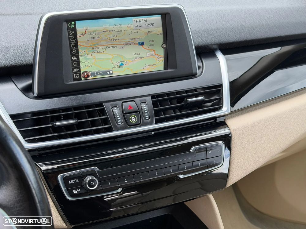 BMW 216 Active Tourer d Luxury Line - 11