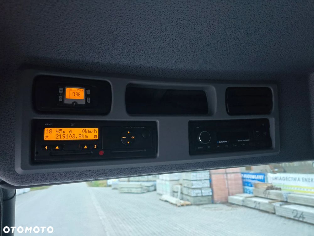 Mercedes-Benz Atego/Wywrotka/Manual/Blokada mostu - 31