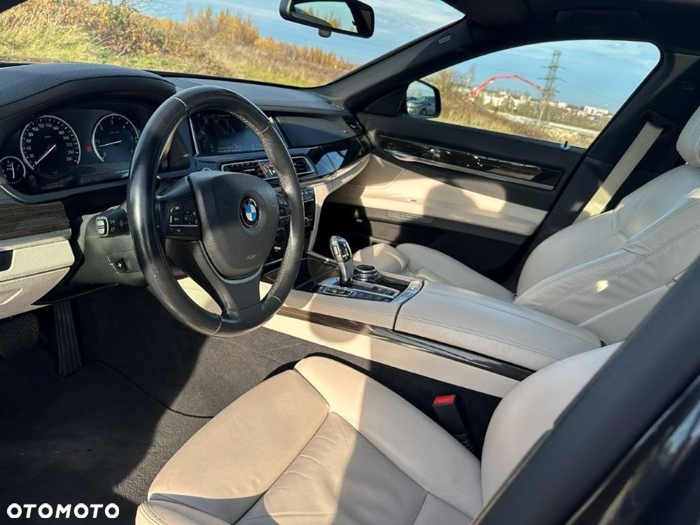 BMW Seria 7 730d xDrive - 7