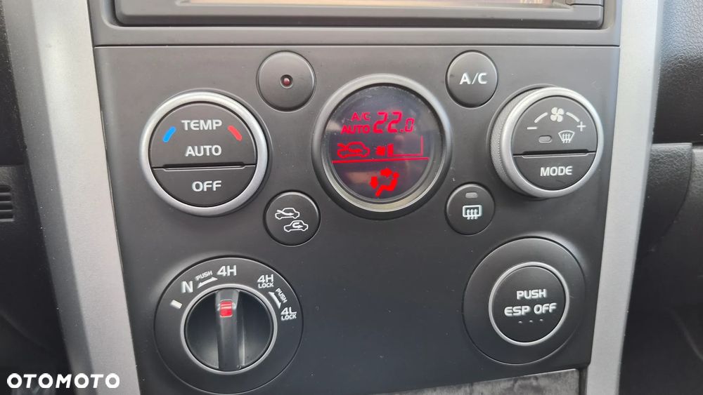 Suzuki Grand Vitara 1.9 DDiS Premium EU5 - 12