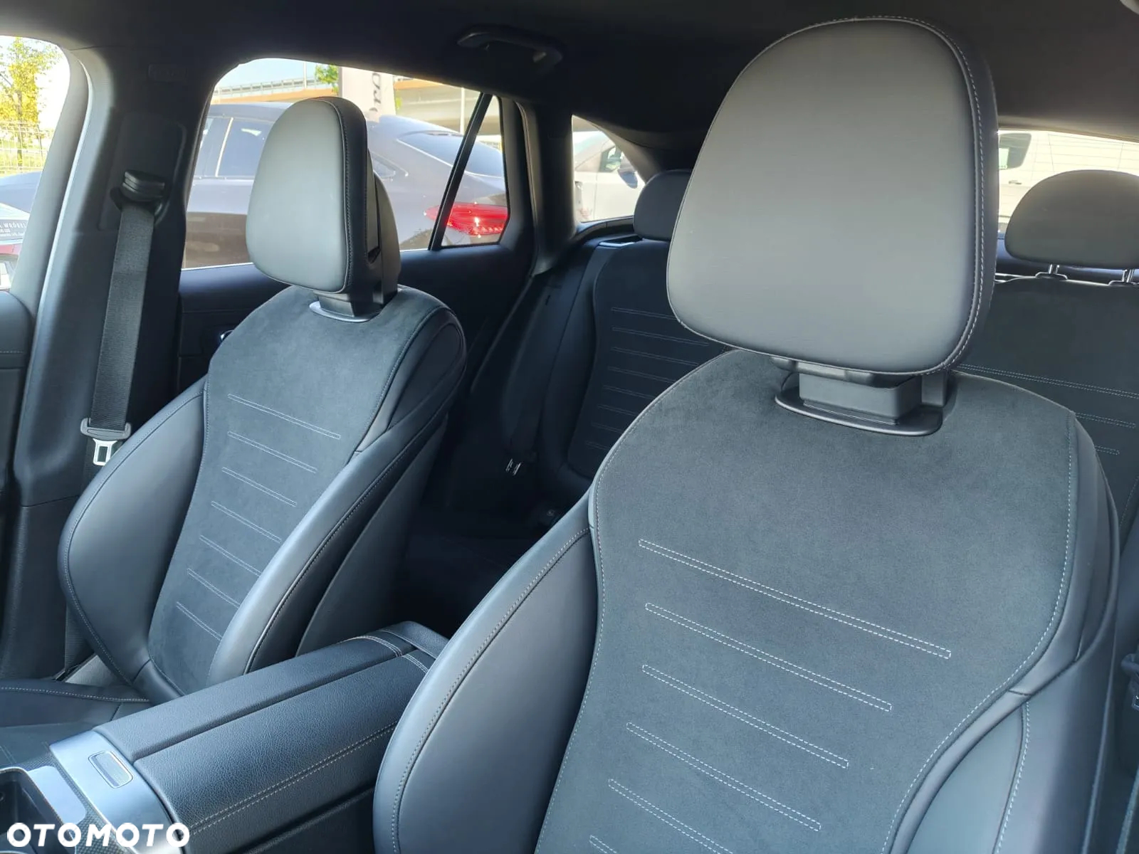 Mercedes-Benz GLC 220 d mHEV 4-Matic AMG Line - 13