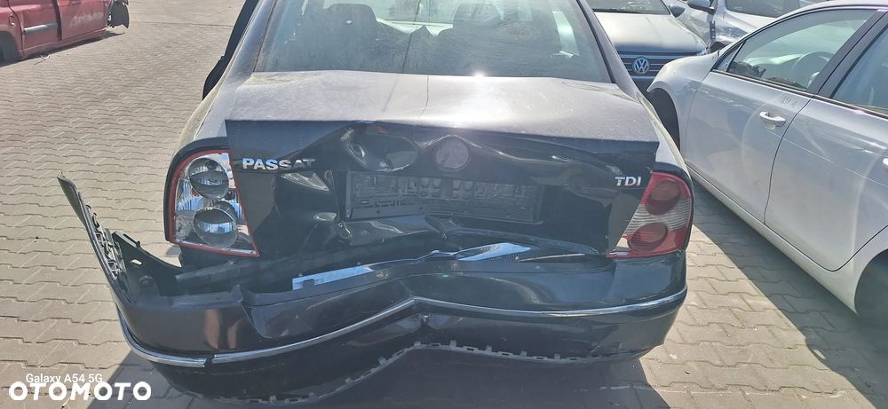 Vw Passat b5 z silnikiem 1,9 tdi 130 km  AWX i skrzynia 5 biegów FHN części  LAK LC9Z - 5