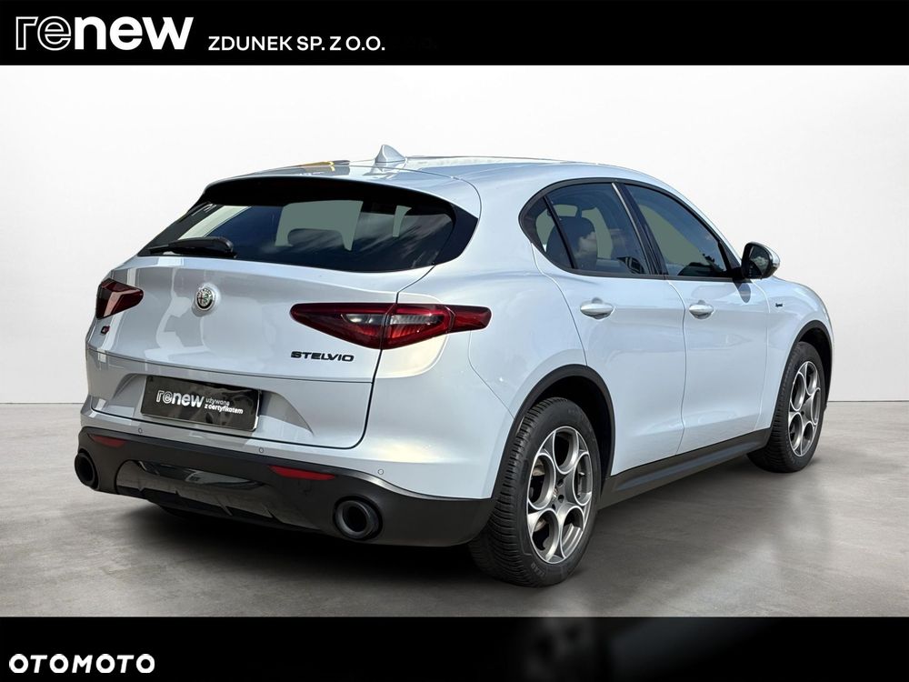 Alfa Romeo Stelvio 2.0 Turbo Sprint Q4 - 5
