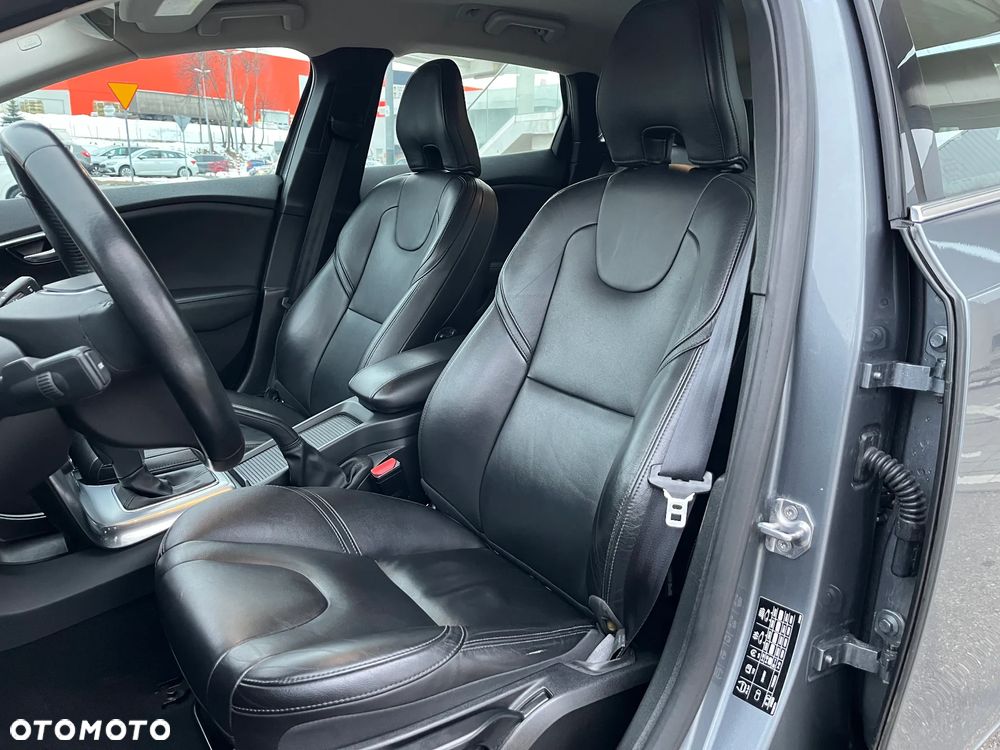 Volvo V40 T3 Drive-E Inscription - 12