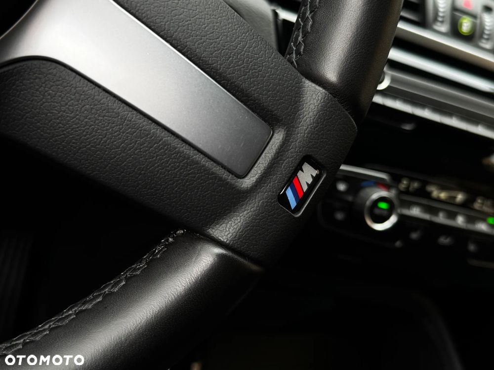 BMW X1 xDrive20d xLine - 26
