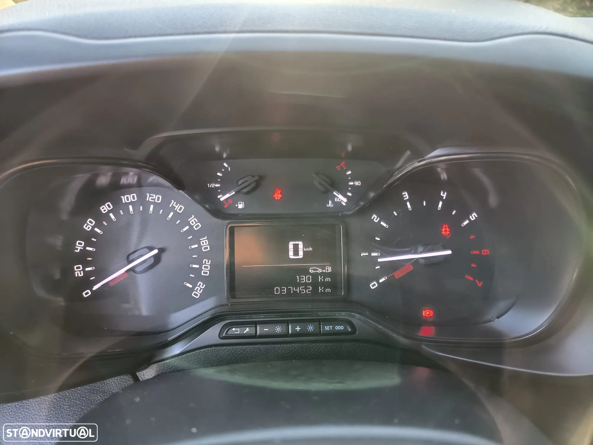 Toyota Proace City 1.5 D4D - 12