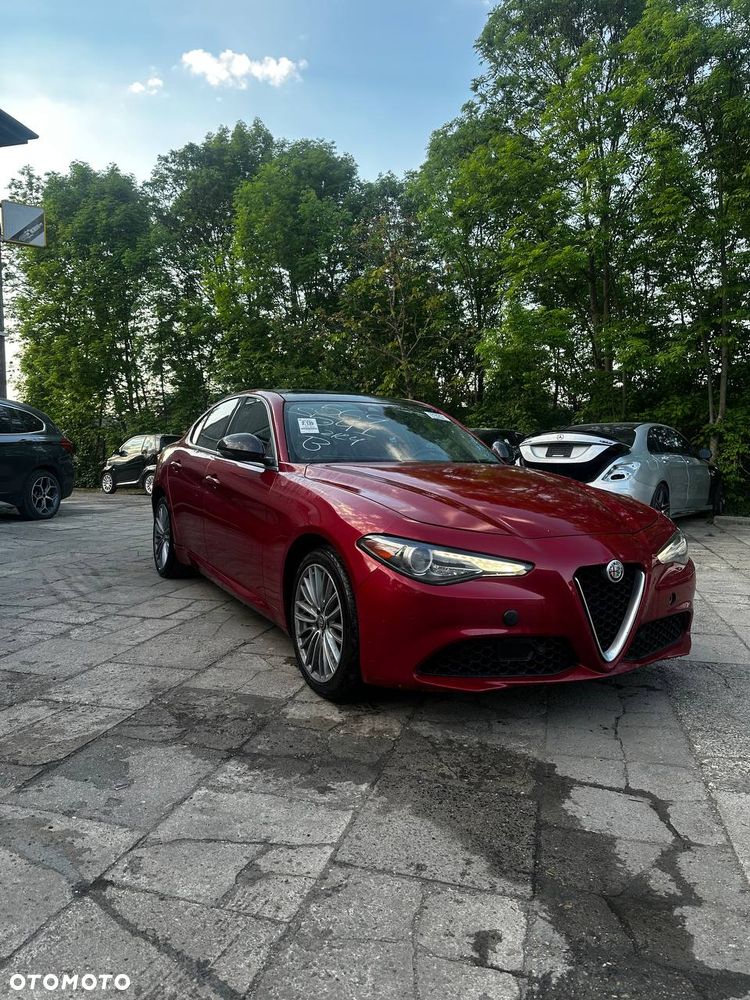 Alfa Romeo Giulia 2.0 Turbo 16V AT8-Q4 Veloce Ti - 1
