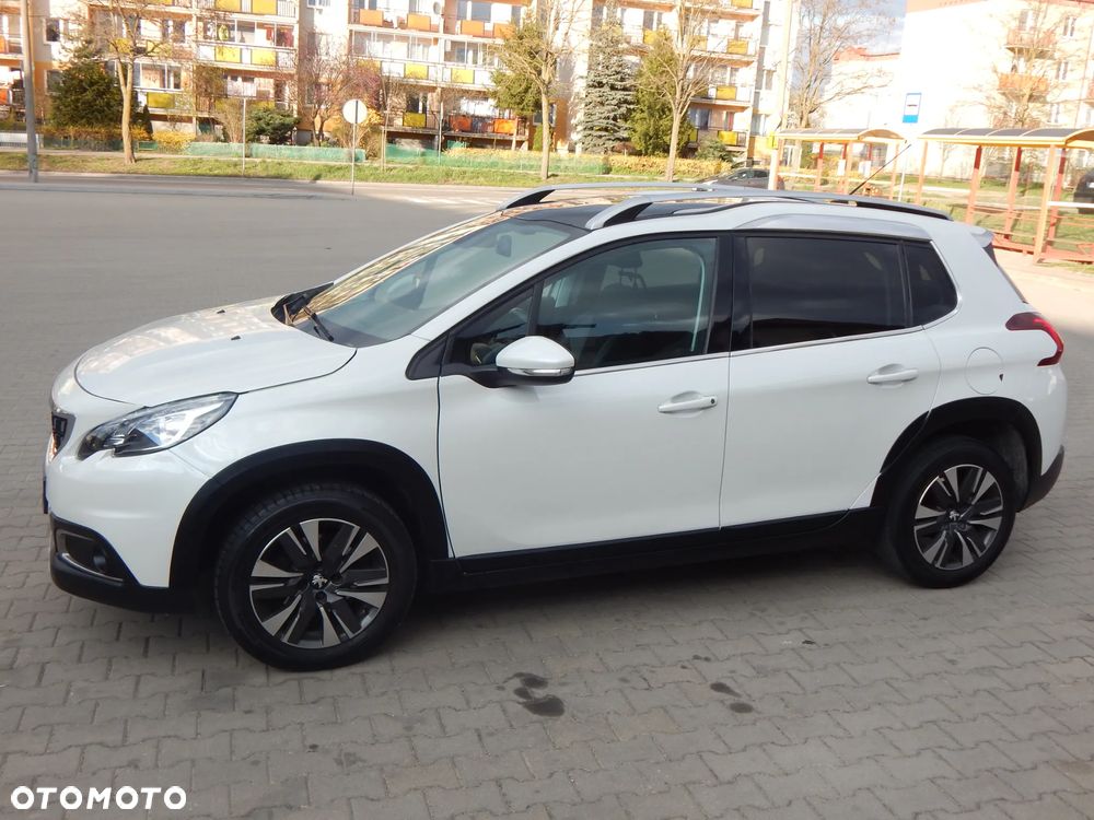 Peugeot 2008 PureTech 100 Allure - 14