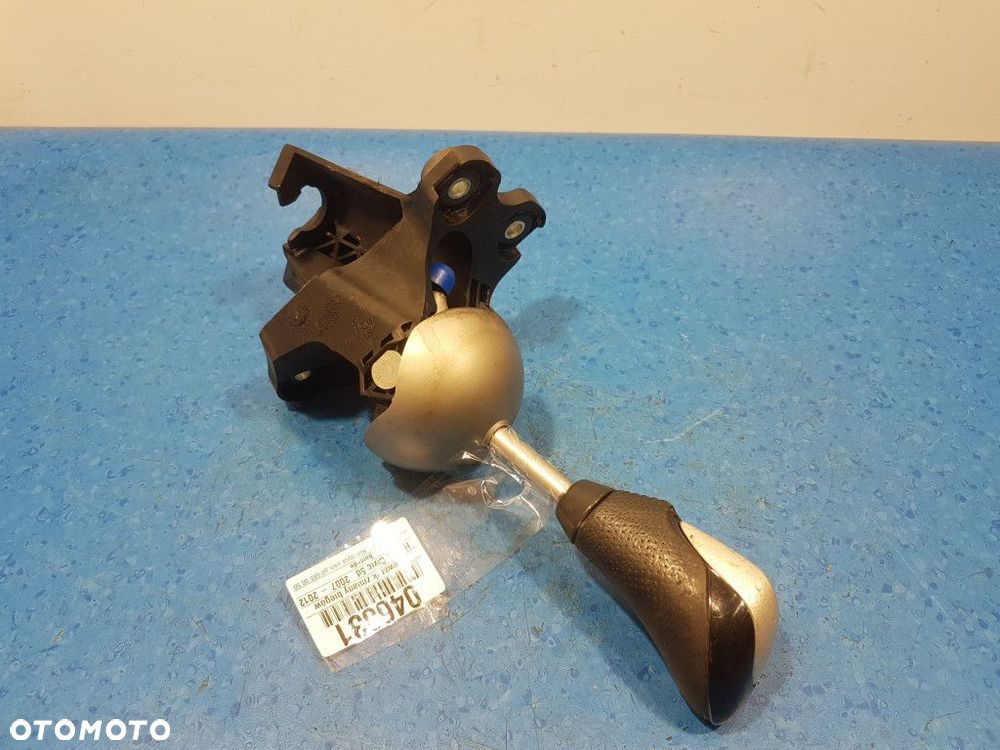 HONDA CIVIC VIII UFO 2.2 CTDi LEWAREK ZMIANY BIEGÓW - 2