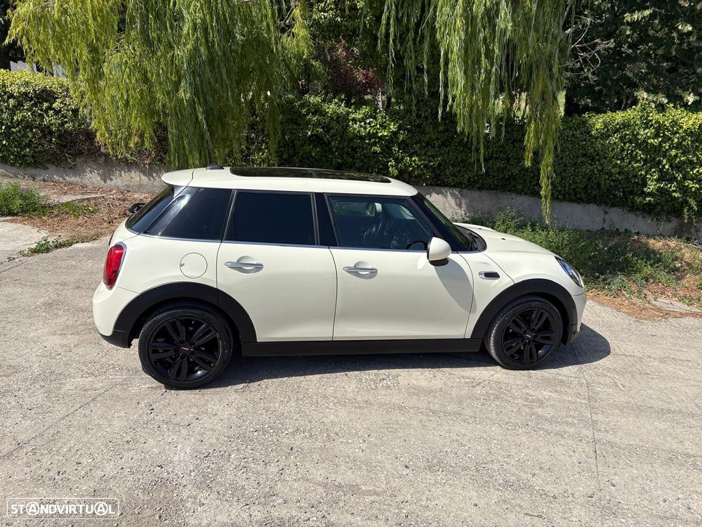 MINI 5 Portas Cooper D Aut. - 11