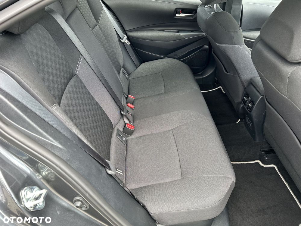 Toyota Corolla 1.8 Hybrid Comfort - 18