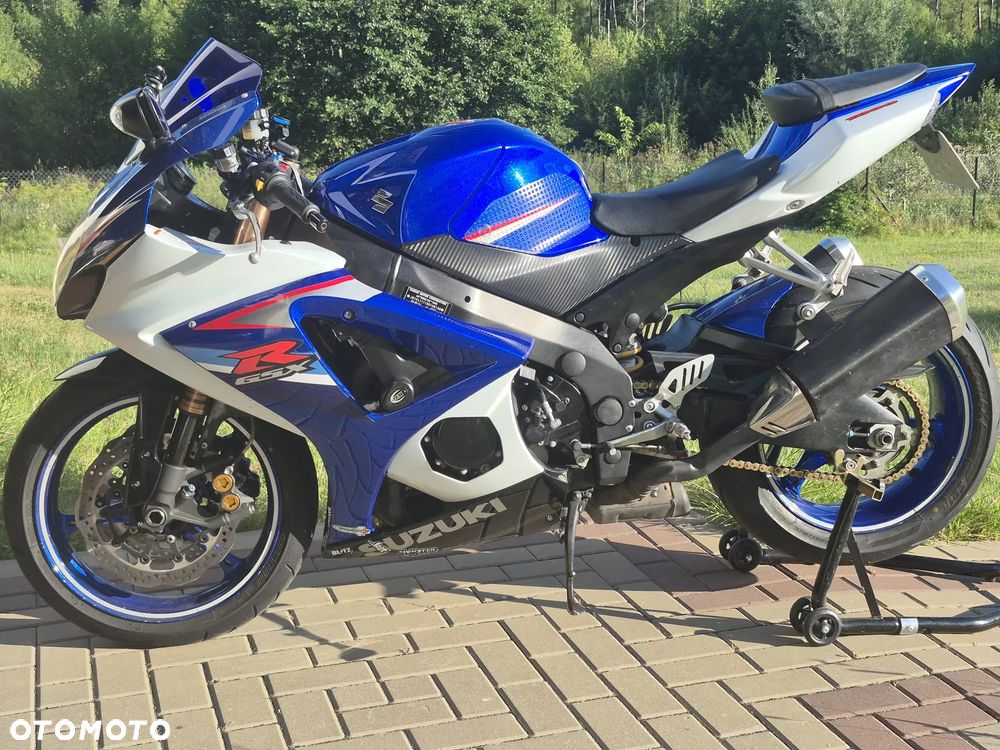 Suzuki GSX-R - 1
