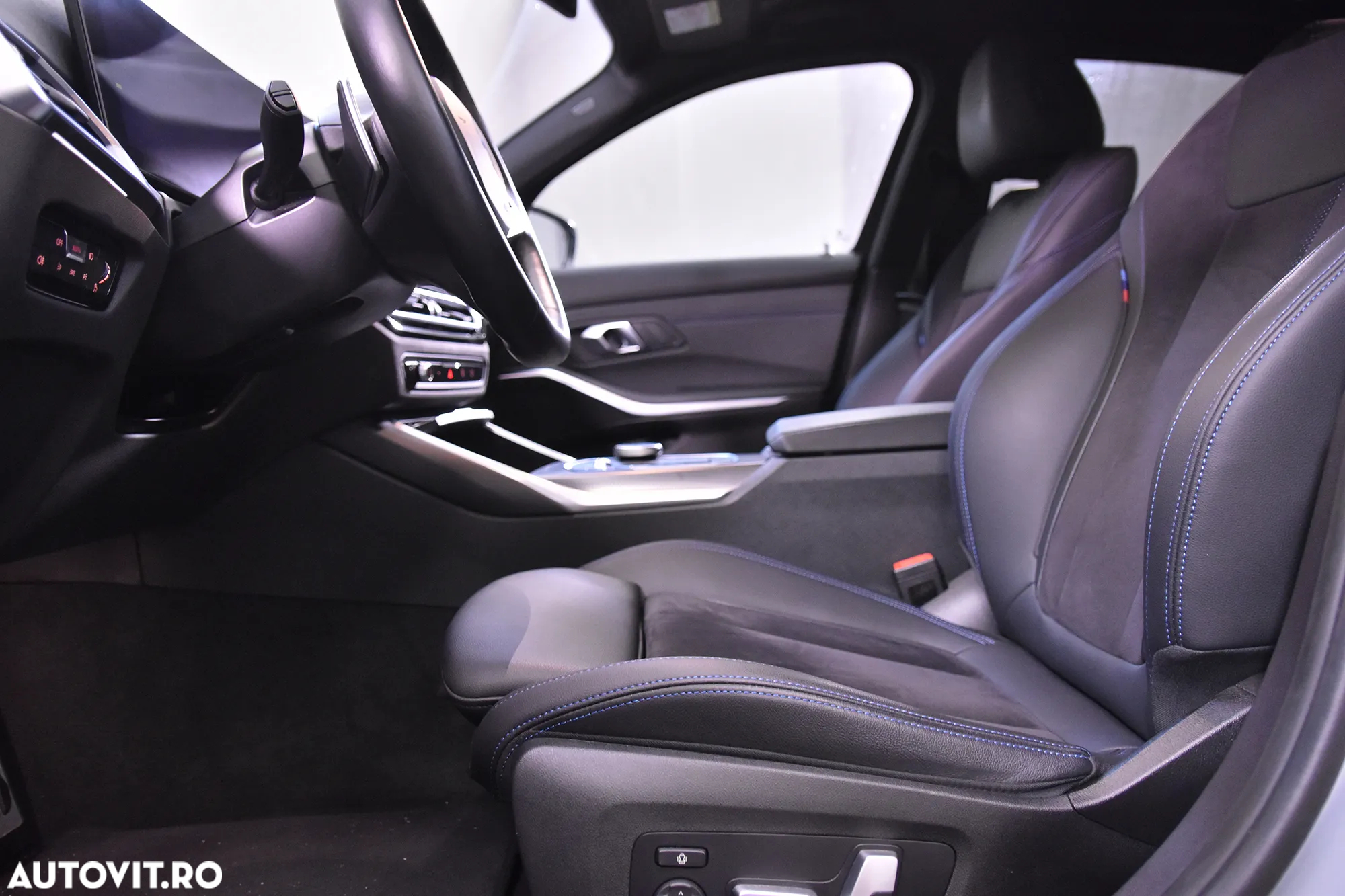 BMW Seria 3 320d xDrive AT MHEV - 26