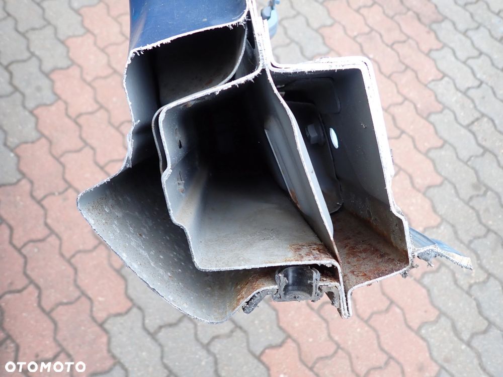 TOYOTA YARIS II 06-11 PRÓG LEWY 8T1 - 6