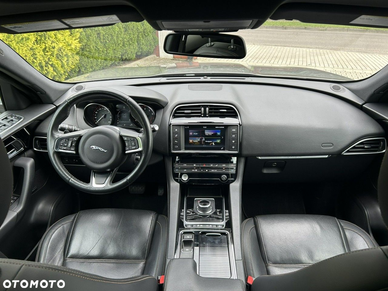 Jaguar F-Pace 2.0 i4P AWD Prestige - 13