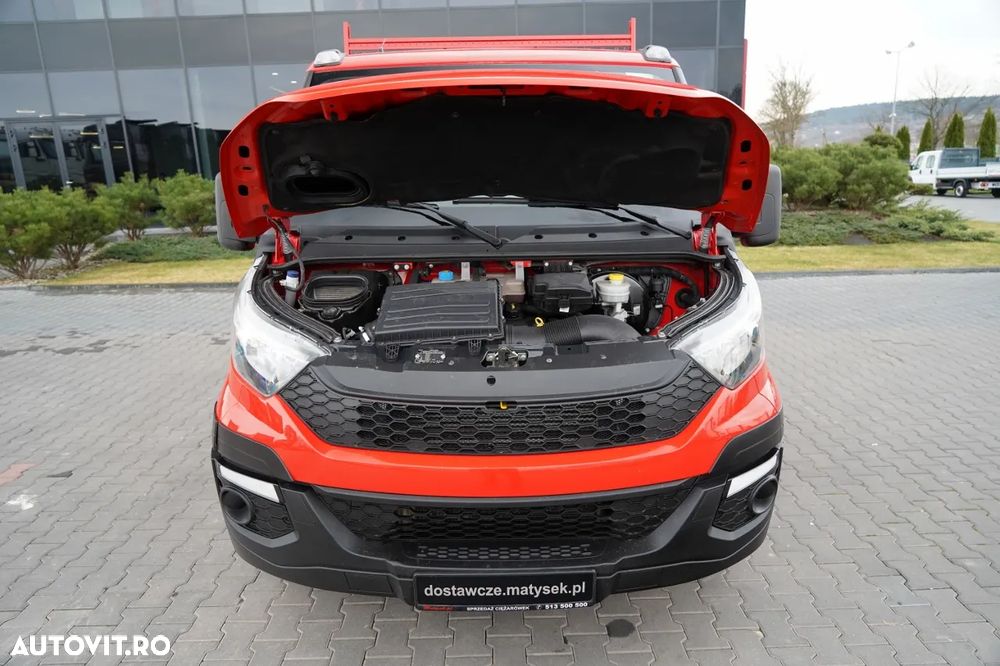 Iveco DAILY 35-130 / BASCULATOR / CU TRACȚIE DUBLA / DOUĂ TRANSPORTURI / MANUAL / 7 LOCURI / - 37