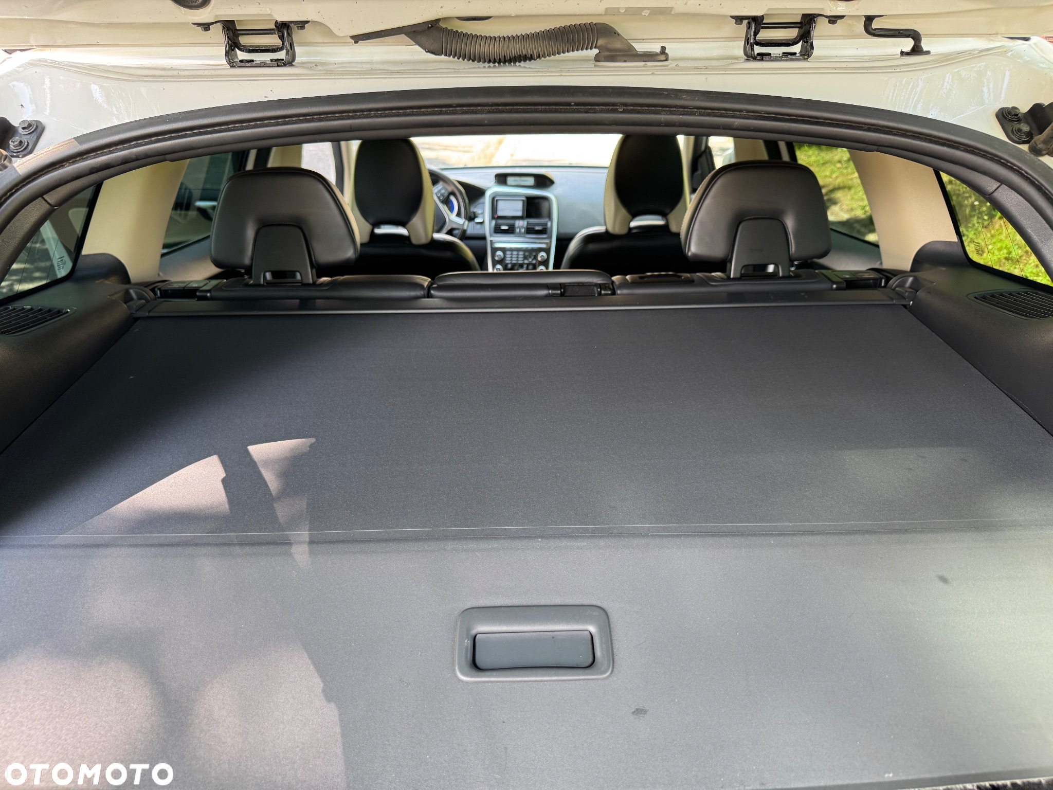 Volvo XC 60 D4 Geartronic RDesign - 33
