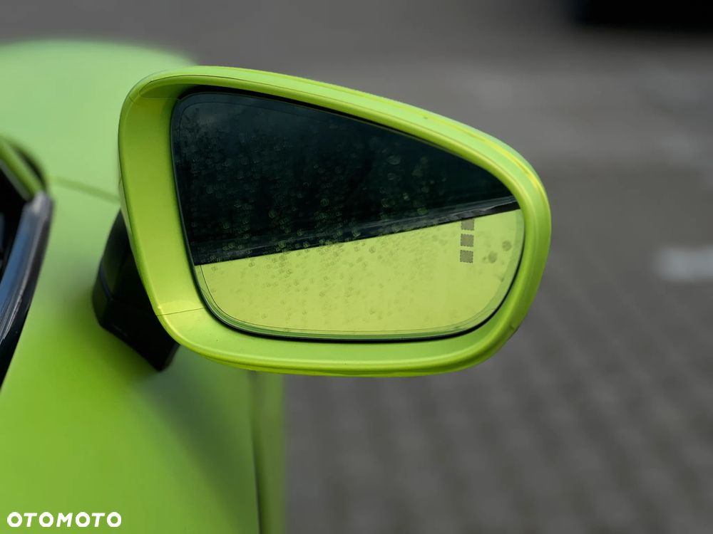 Porsche Taycan 4S - 10