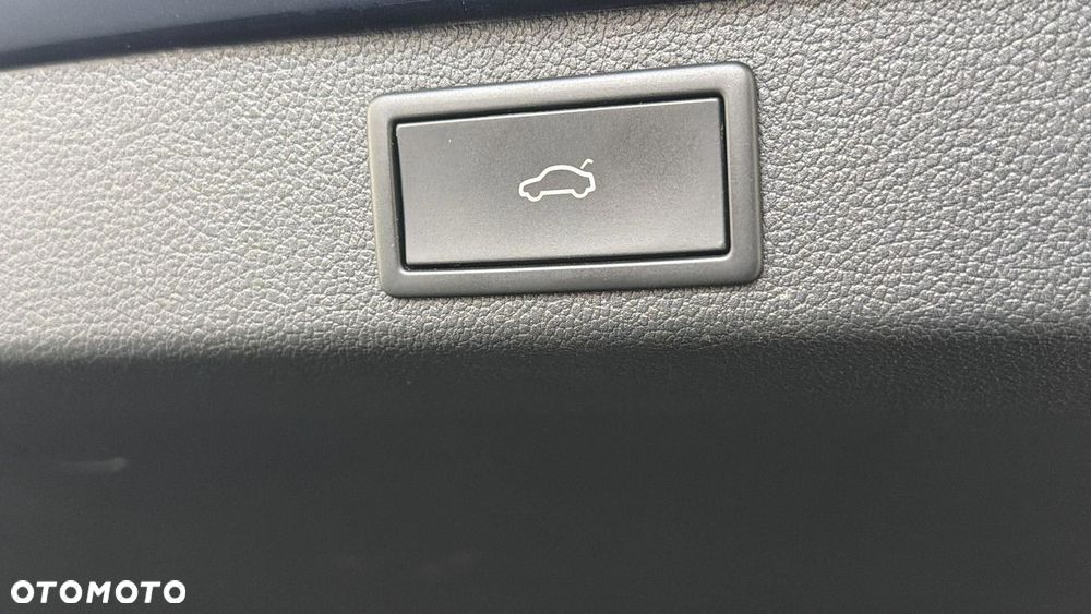 Skoda Superb 2.0 TDI SCR Style DSG - 20