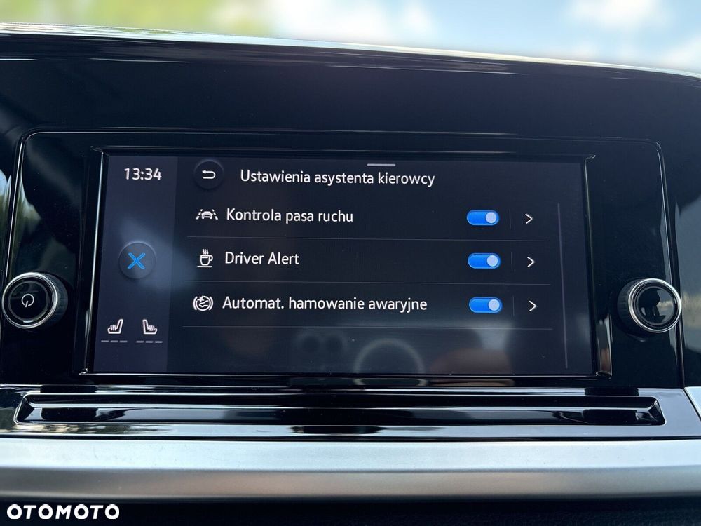 Ford Tourneo Connect 2.0 EcoBlue Titanium - 28