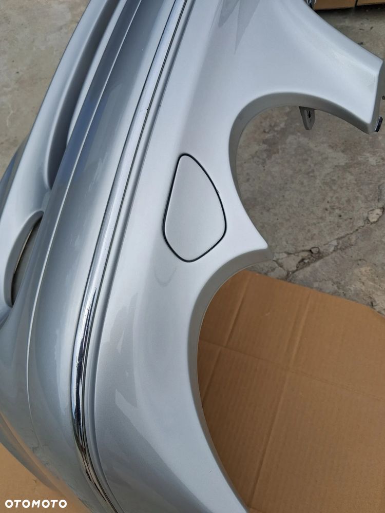 Mercedes W209 CLK zderzak przedni lakier 744 - 7