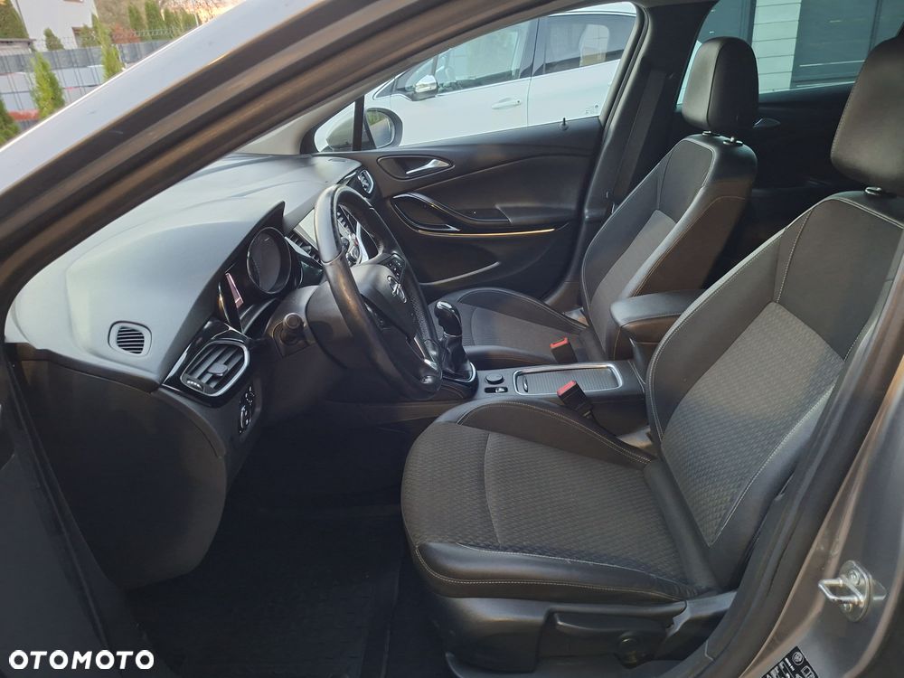 Opel Astra - 8