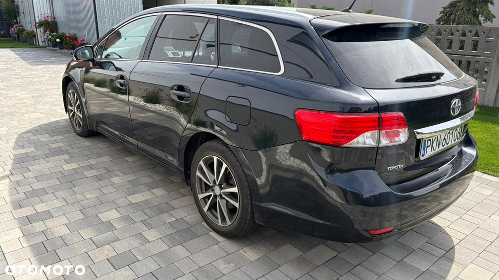 Toyota Avensis 2.0 D-4D Active - 5