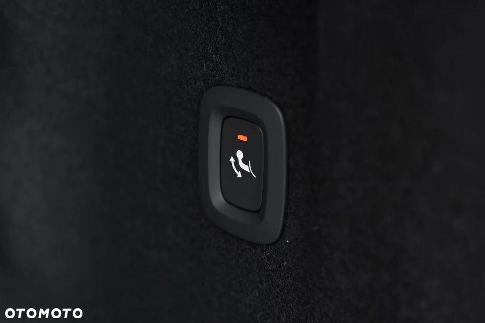 Volvo XC 60 B5 B AWD Plus Black Edition - 12