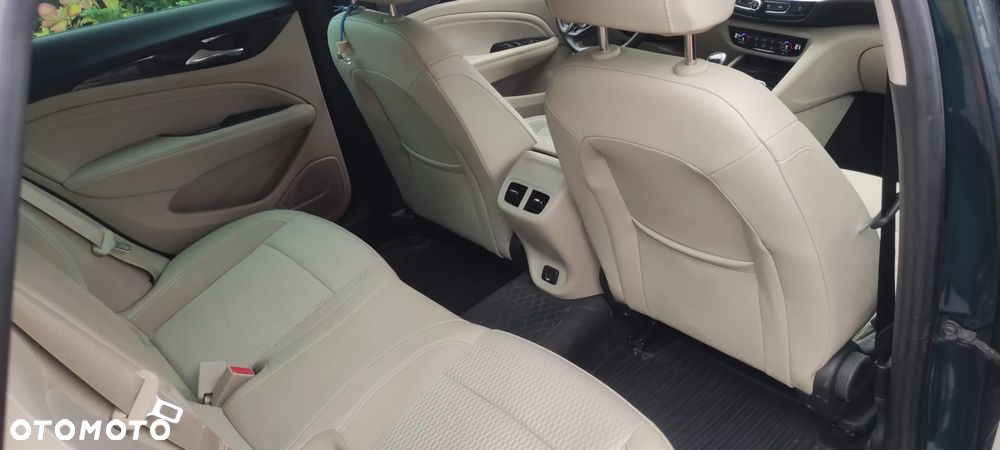 Opel Insignia 2.0 CDTI Exclusive S&S - 18