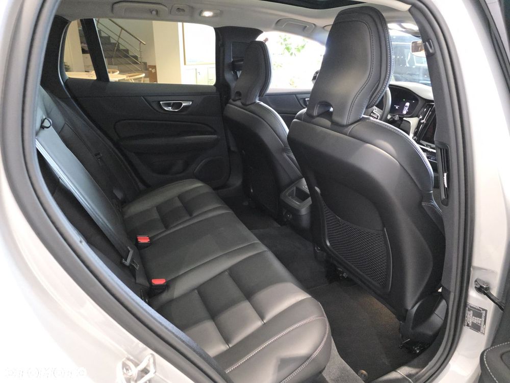 Volvo V60 - 37