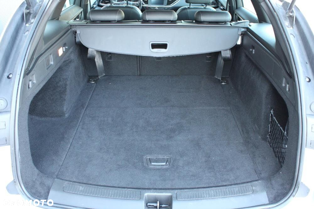 Opel Insignia - 29