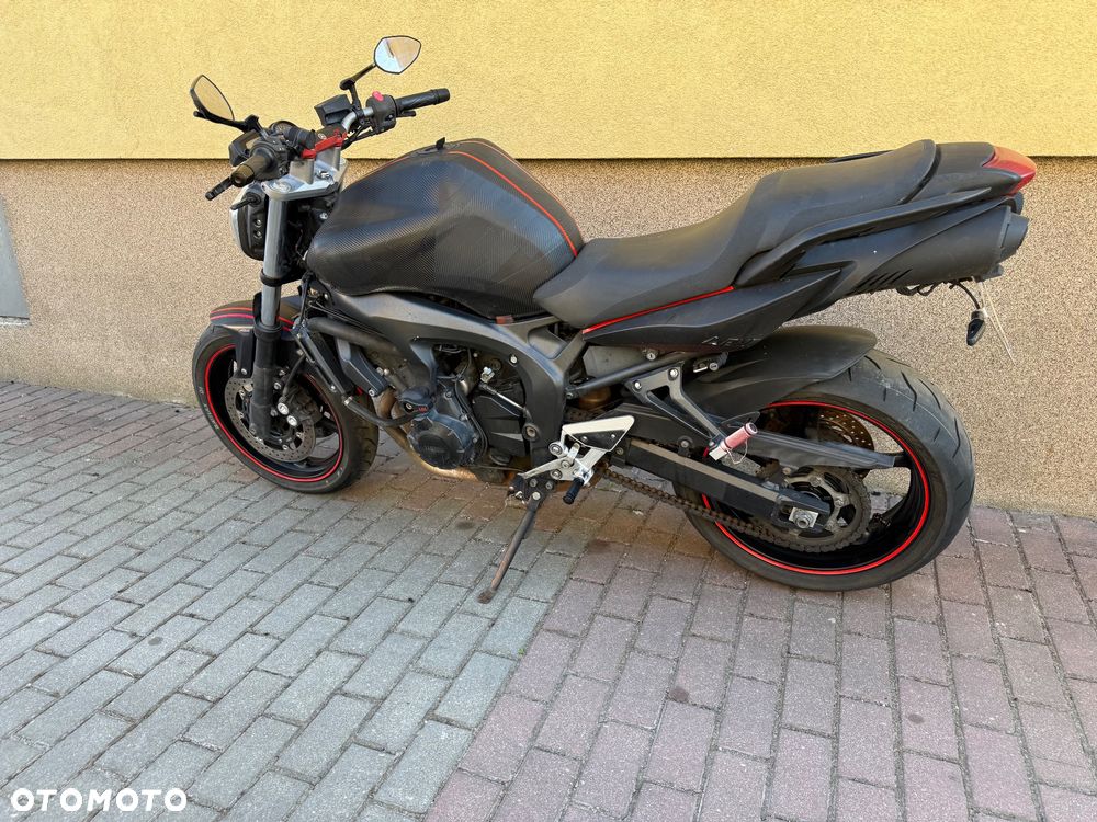 Yamaha FZ6 - 15