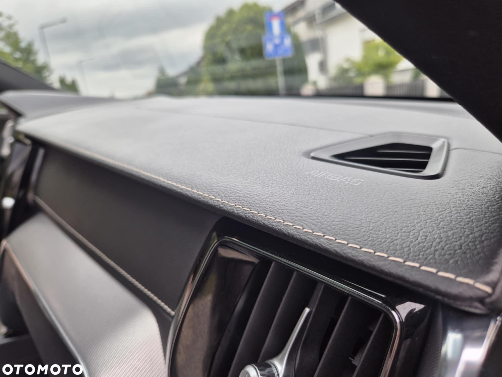Volvo XC 60 B4 B Geartronic RDesign - 31