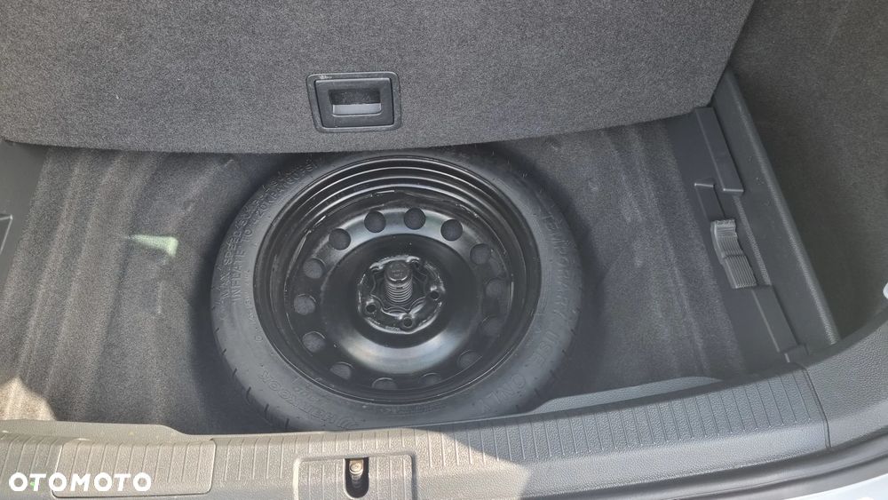 Volkswagen Golf 2.0 TDI (BlueMotion Technology) Comfortline - 29