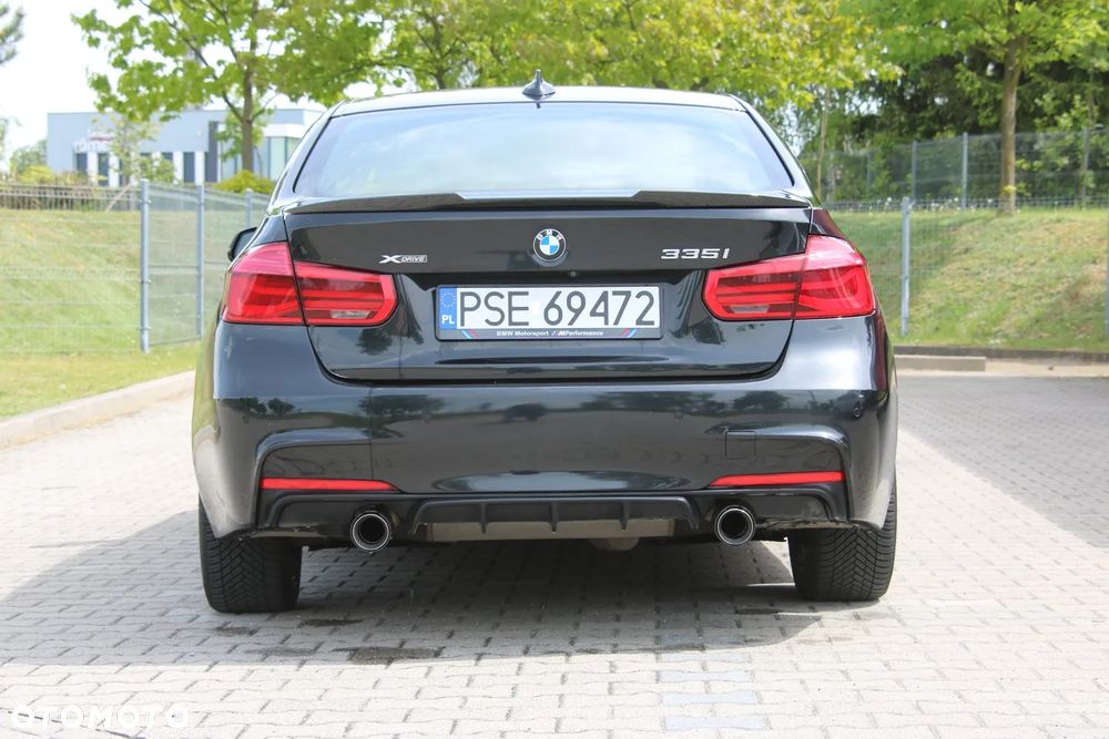 BMW Seria 3 335xi - 12