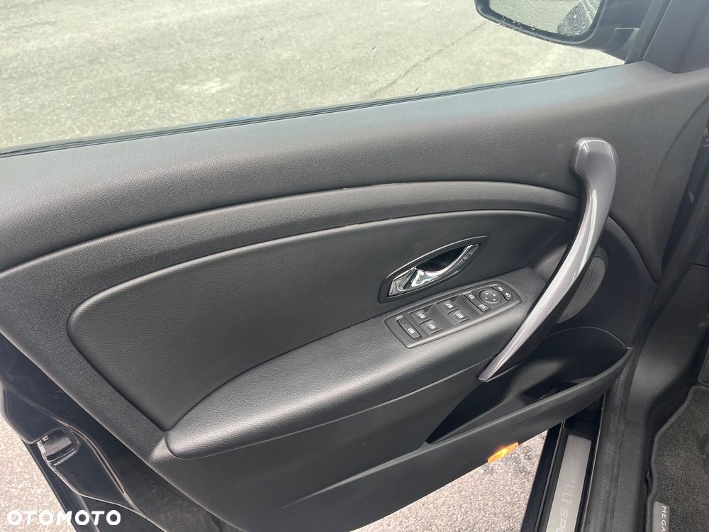 Renault Megane ENERGY TCe 115 Start & Stop Bose Edition - 9
